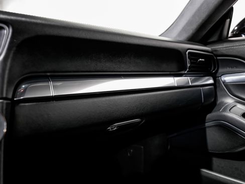 Used 2014 Porsche 911 Carrera 4S image 18