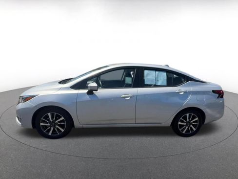 Used 2025 Nissan Versa SV FWD image 8