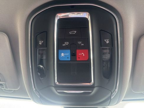 Used 2023 Jeep Grand Cherokee L Limited image 54