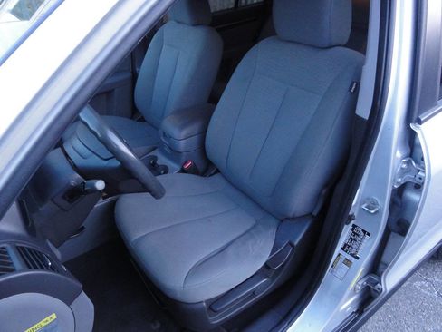 Used 2011 Hyundai Santa Fe GLS image 10