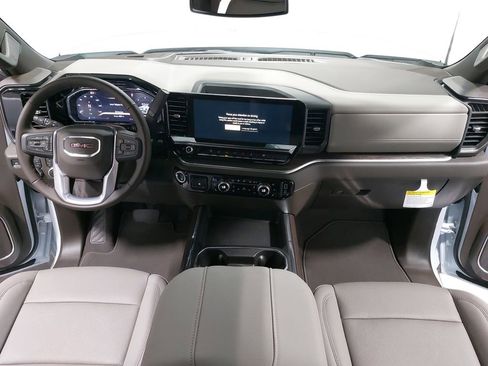 New 2026 GMC Sierra 3500 SLT w/ SLT Premium Package image 9