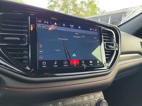 Used 2023 Dodge Durango GT image 25