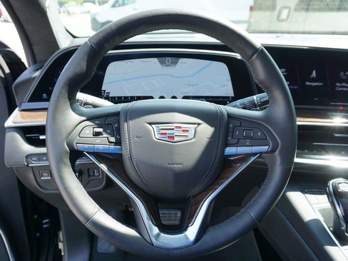 Used 2022 Cadillac Escalade Sport Platinum w/ LPO, ONYX Package image 18