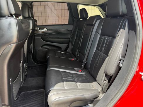 Used 2011 Jeep Grand Cherokee Laredo AWD/4WD image 32
