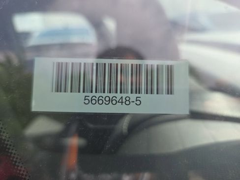 Used 2025 Volkswagen Jetta Sport image 4