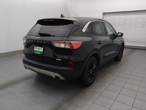 Used 2020 Ford Escape SE FWD image 9
