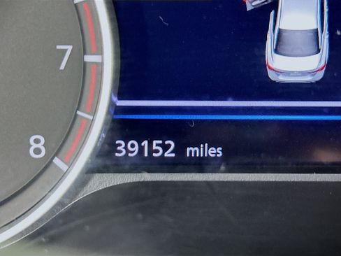 Used 2024 Nissan Sentra SV image 18