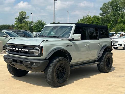 Used 2022 Ford Bronco Outer Banks AWD/4WD image 5