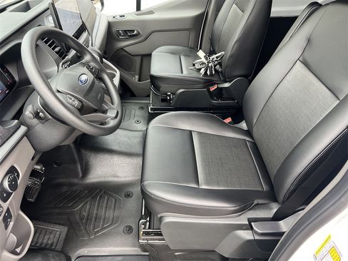 New 2026 Ford Transit 250 148 Medium Roof w/ Load Area Protection Package image 16