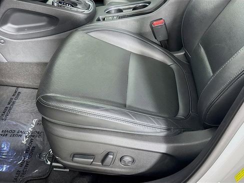 Used 2022 Hyundai Kona Limited image 18