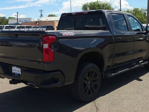 Used 2022 Chevrolet Silverado 1500 LT Trail Boss w/ Convenience Package II AWD/4WD image 9