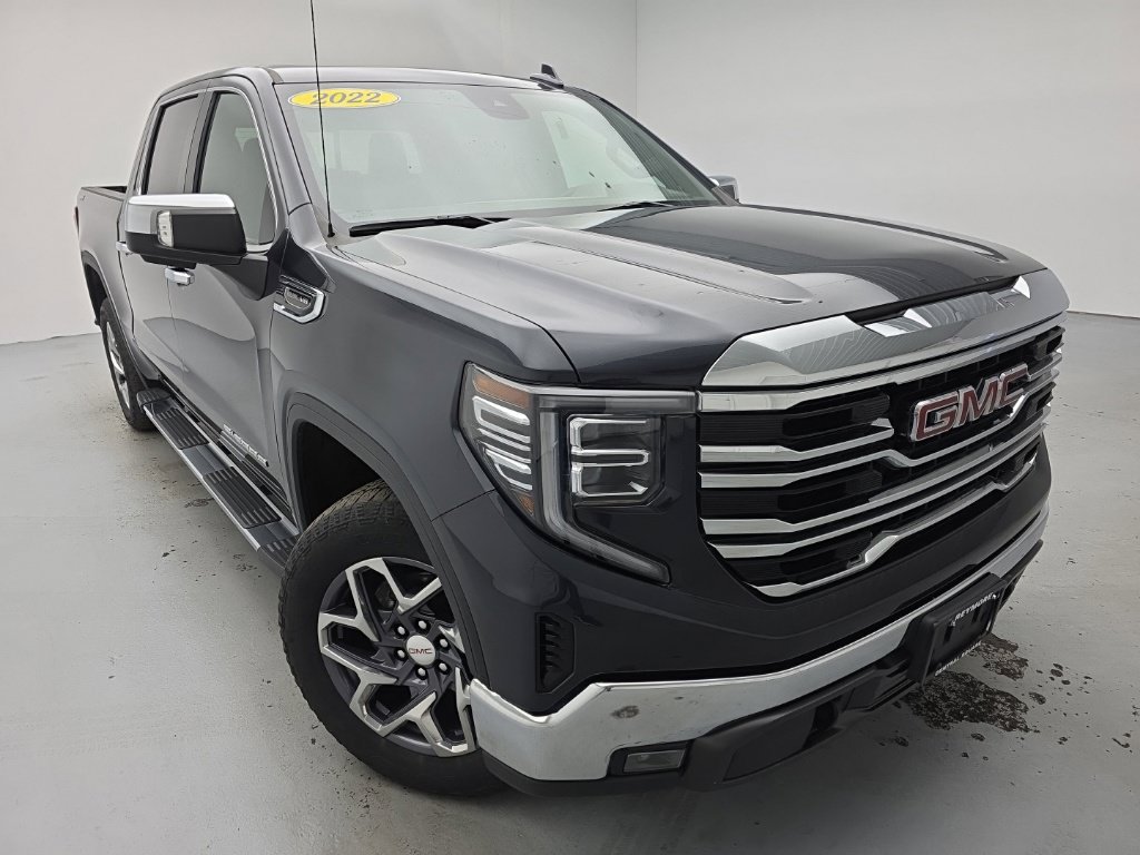 Used 2022 GMC Sierra 1500 SLT w/ SLT Convenience Package AWD/4WD image 4