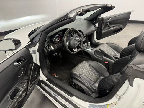 Used 2011 Audi R8 V10 AWD/4WD image 52