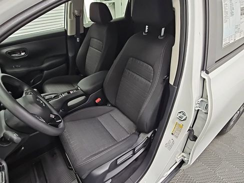 New 2026 Honda HR-V LX image 27