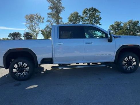 New 2026 GMC Sierra 2500 Denali w/ Technology Package image 9