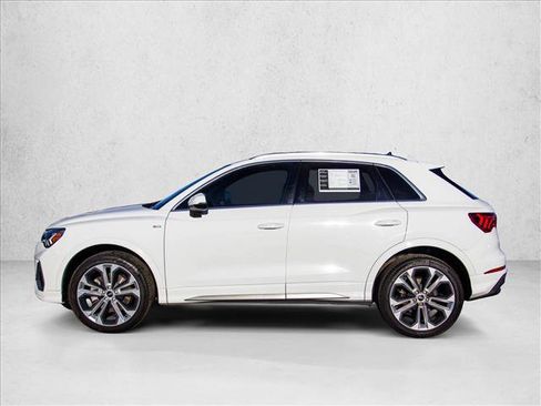 Used 2021 Audi Q3 2.0T Premium Plus w/ Premium Plus Package image 8