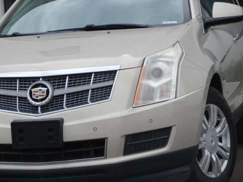 Used 2011 Cadillac SRX Luxury FWD image 5
