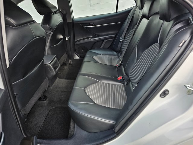 Used 2022 Toyota Camry SE FWD image 18