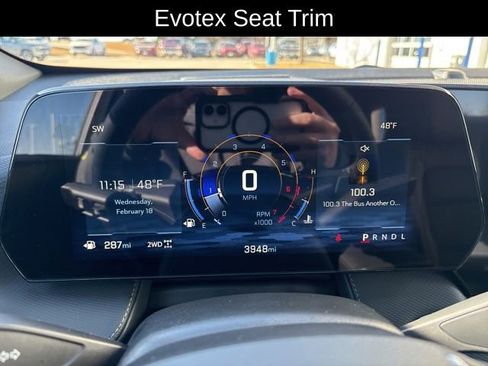 New 2026 Chevrolet Equinox LT w/ Convenience Package II image 17