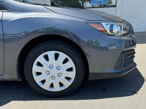 Used 2022 Subaru Impreza 2.0i AWD/4WD image 2