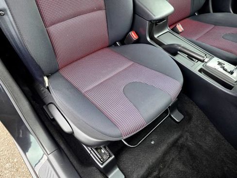 Used 2006 MAZDA MAZDA3 s FWD image 43