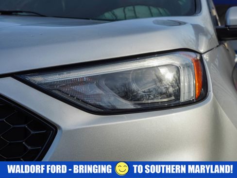 Used 2019 Ford Edge ST w/ Convenience Package image 15