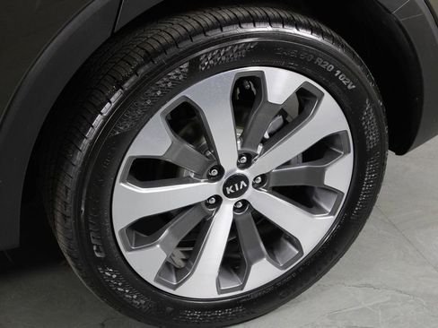 Used 2021 Kia Telluride EX w/ EX Premium Package image 12