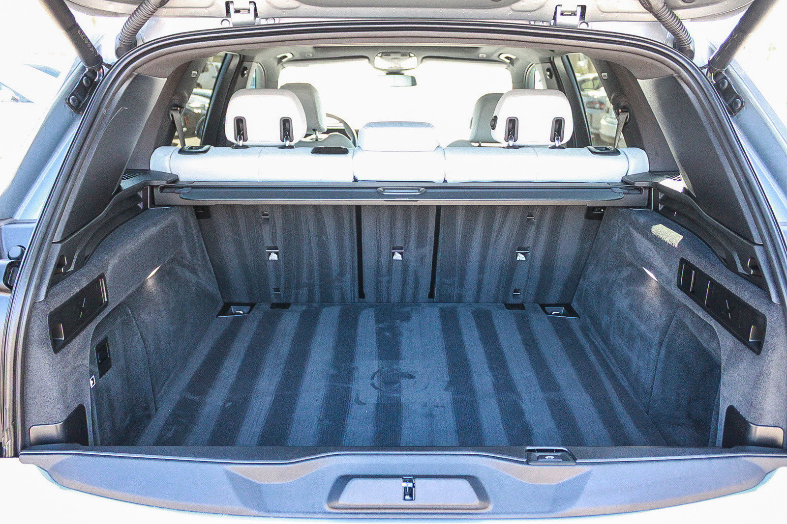Used 2024 BMW X5 sDrive40i w/ Premium Package RWD image 26