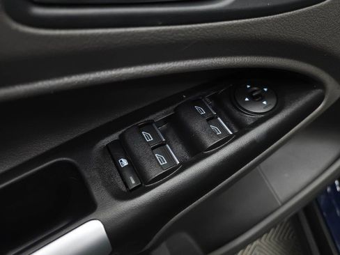 Used 2019 Ford Transit Connect XLT FWD image 32