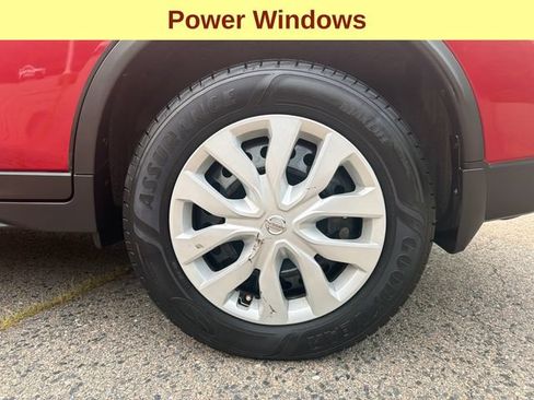 Used 2017 Nissan Rogue S AWD/4WD image 9