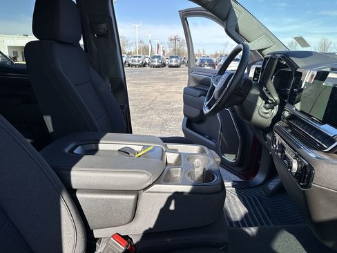 Certified 2024 Chevrolet Silverado 1500 RST w/ Z71 Off-Road Package image 13