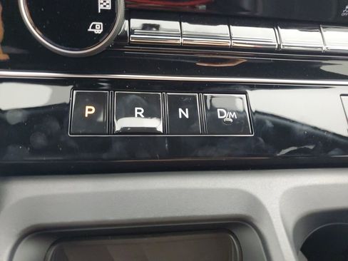 New 2026 Nissan Armada SL w/ Captain's Chari Seat Package image 19