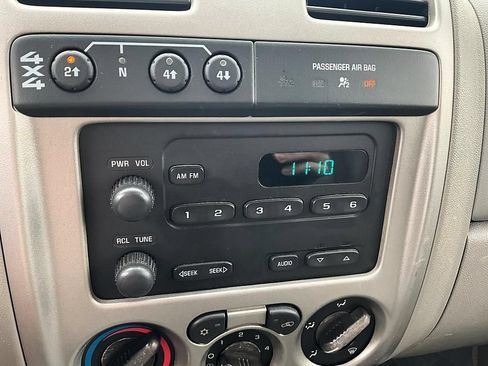 Used 2007 Chevrolet Colorado W/T AWD/4WD image 24
