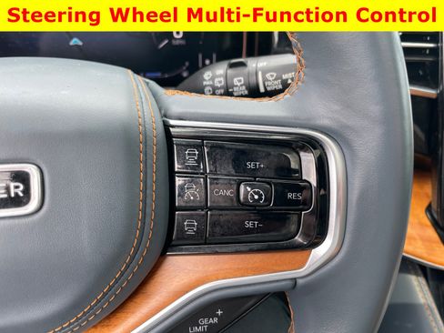 Used 2022 Jeep Grand Wagoneer Series II w/ Premium Group II AWD/4WD image 25
