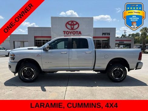 Used 2026 RAM 2500 Laramie AWD/4WD image 8