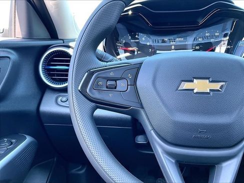 New 2026 Chevrolet Trax LS FWD image 18