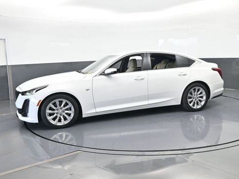 Used 2020 Cadillac CT5 Luxury image 2