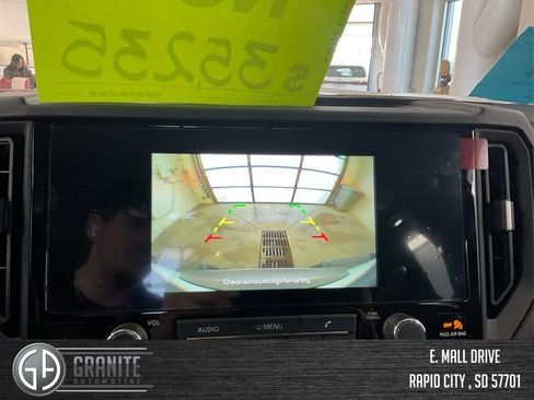 Used 2025 Nissan Frontier S image 21