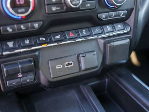 Used 2021 Chevrolet Silverado 2500 High Country w/ Z71 Off-Road Package image 23