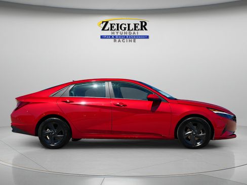 Certified 2023 Hyundai Elantra SEL FWD image 8