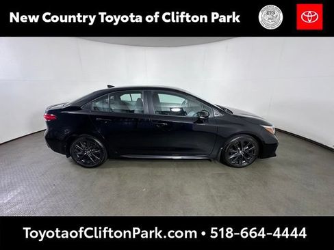 Used 2023 Toyota Corolla SE w/ Carpet Mat Package (TMS) FWD image 2