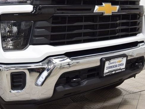 Used 2024 Chevrolet Silverado 2500 W/T w/ WT Convenience Package image 7