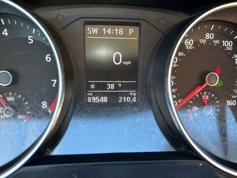 Used 2017 Volkswagen Passat 1.8T SE image 30