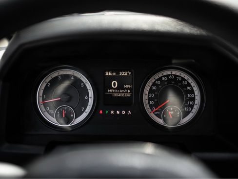 Used 2019 RAM 1500 Classic SLT RWD image 12