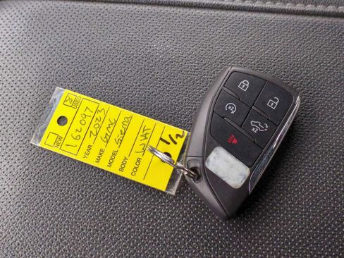 Used 2023 GMC Sierra 1500 SLT w/ SLT Convenience Package image 31