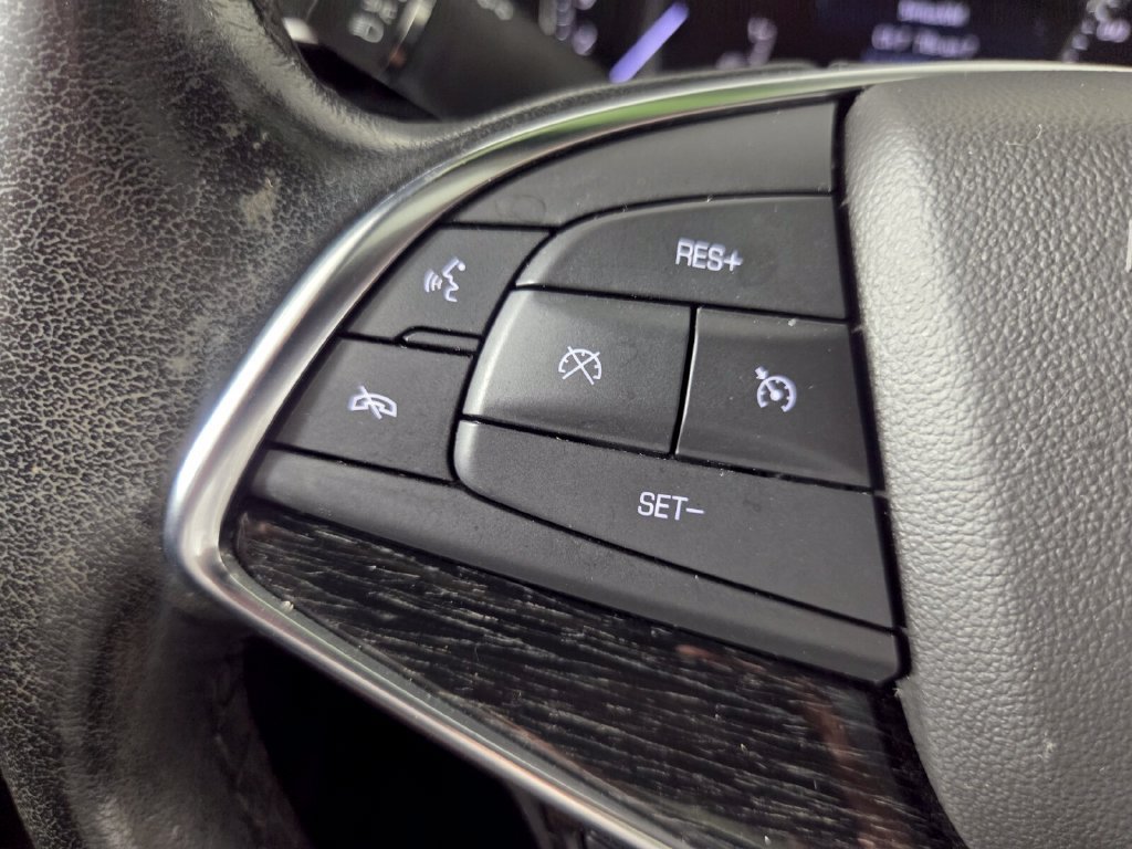 Used 2021 Cadillac XT5 Premium Luxury w/ LPO, Floor Liner Package AWD/4WD image 17