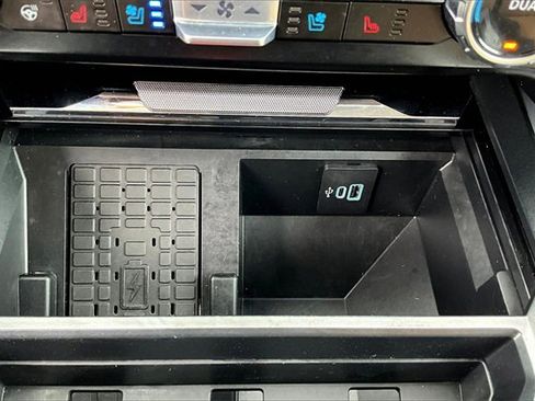 Certified 2024 Ford F250 Lariat w/ Chrome Package image 23