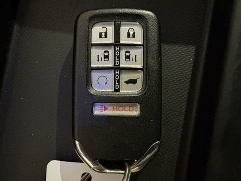 Used 2024 Honda Odyssey Touring image 26