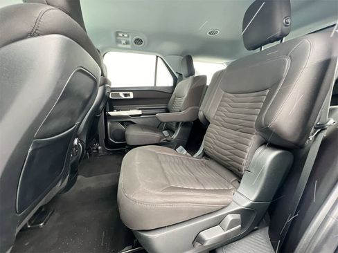 Used 2020 Ford Explorer XLT w/ Comfort Package image 19
