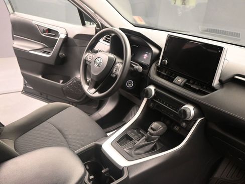 Used 2024 Toyota RAV4 LE image 20